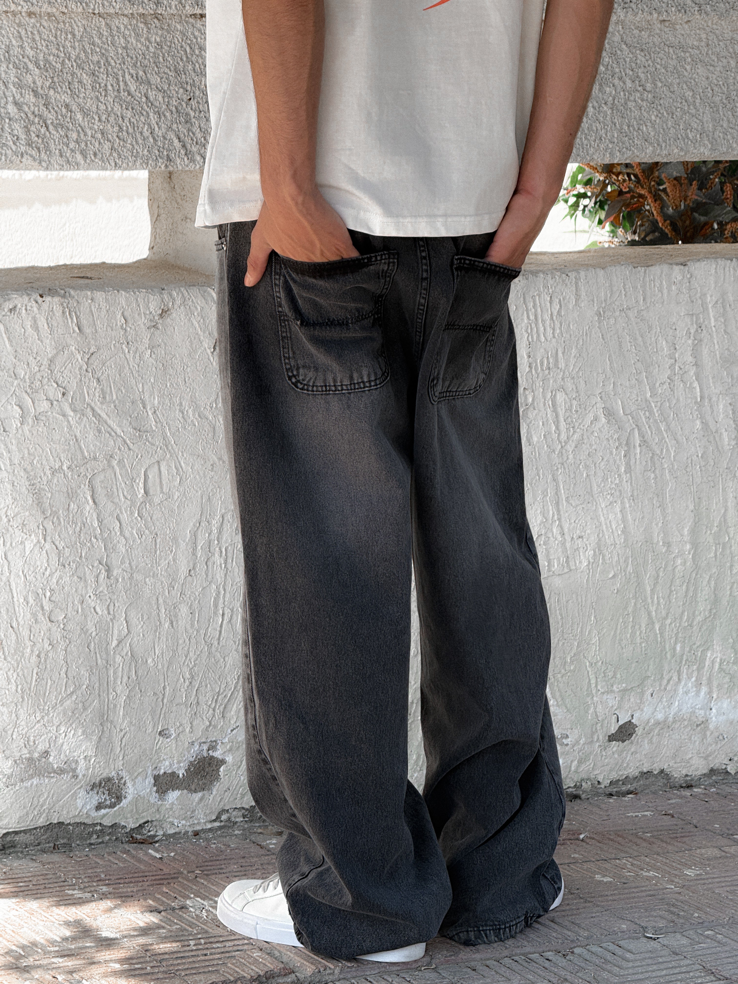 Basic Gray Baggy Jeans