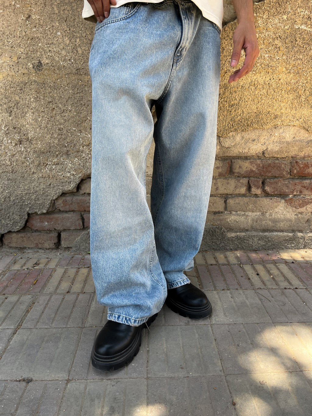 Basic Washed Blue Baggy Jeans