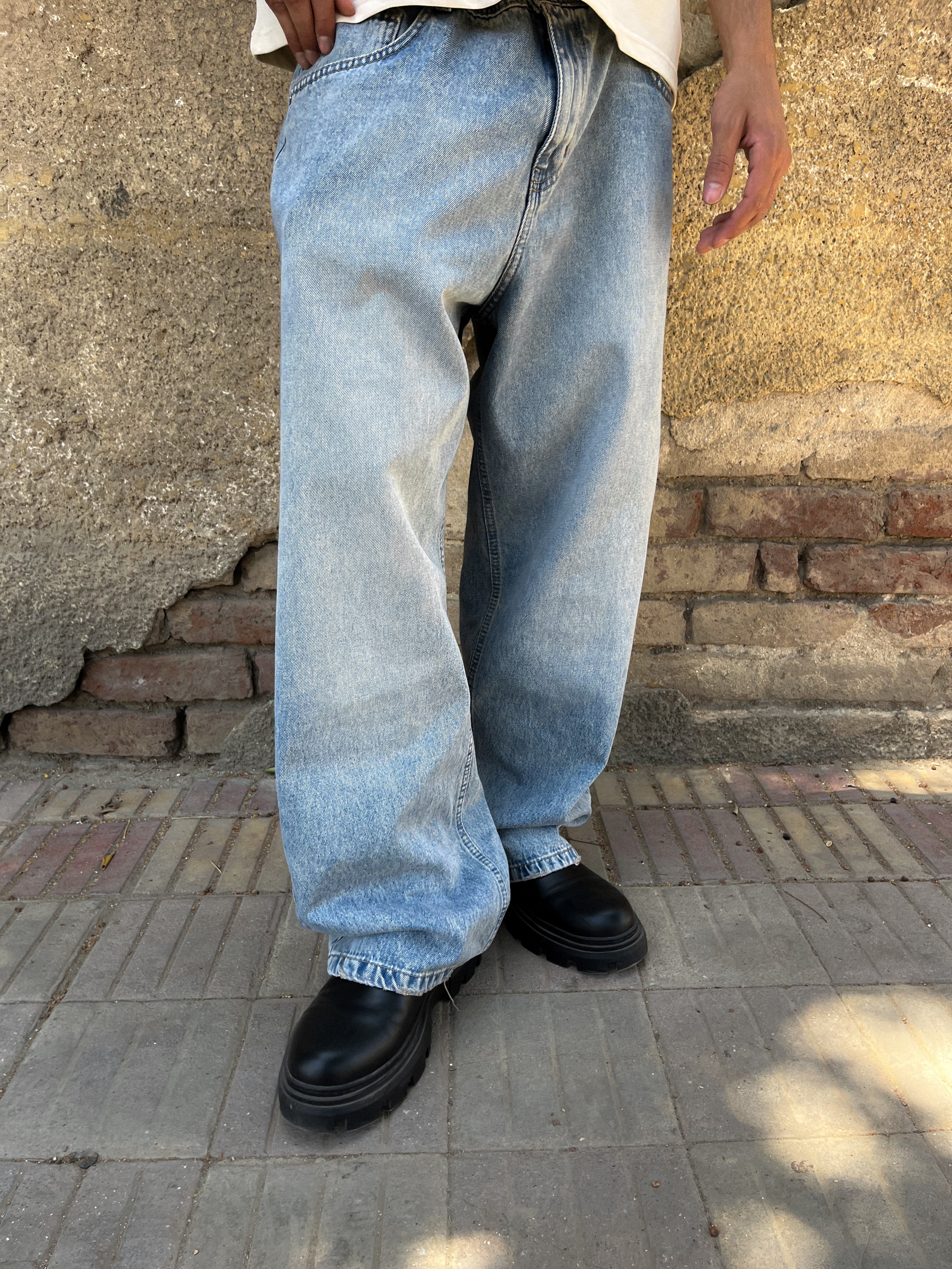 Basic Washed Blue Baggy Jeans